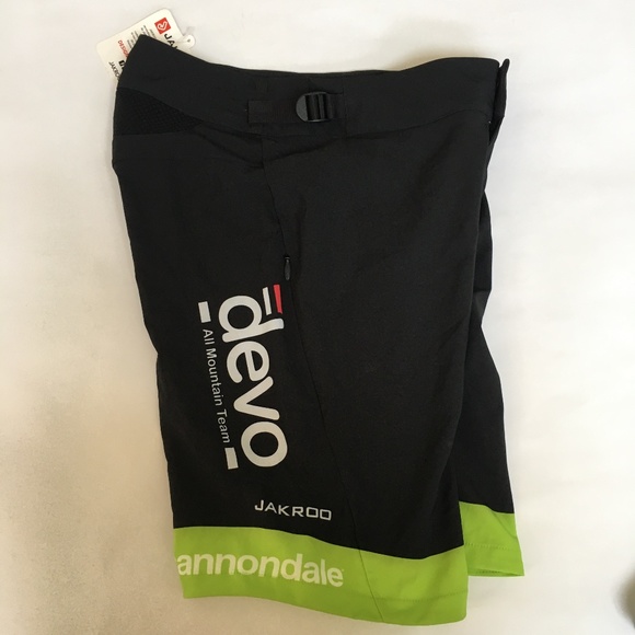 Jakroo Shorts Sz XS Mountain Biking Adjustable Waist Side Zippered Pockets Black - Picture 4 of 8